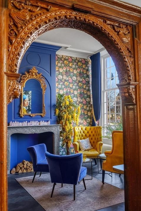 Lounge or bar, Seating area