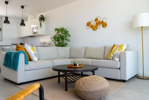 4 Bed Residential Palm Beach Fuengirola C2 House in Fuengirola