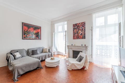 Communal lounge/ TV room, Living room
