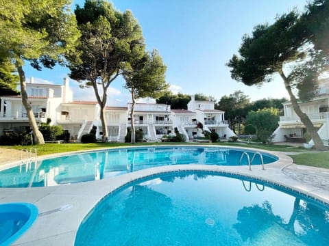 Garden, Swimming pool