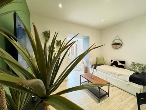 Tour d'Auvergne - Appartements en plein centre ville, proche de la cathédrale et de la place de Jaude Apartment in Clermont-Ferrand