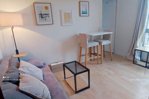 Appartement Cosy and Quiet Paris Villette Apartment in Pantin