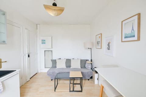 Appartement Cosy and Quiet Paris Villette Apartment in Pantin