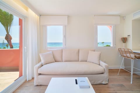 View (from property/room), Living room, Seating area, Sea view