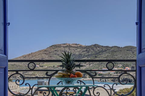 Balcony/Terrace, Mountain view