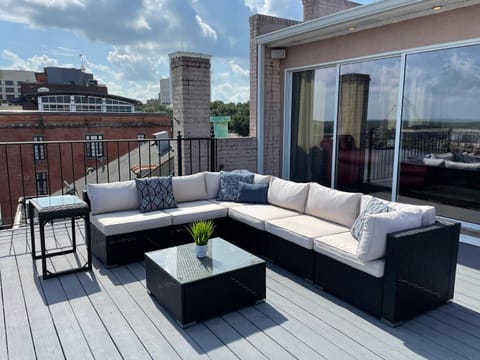 Riverview Estate House in Savannah