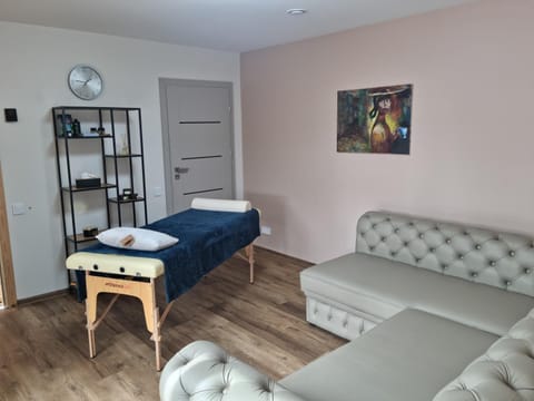 Property building, Seating area