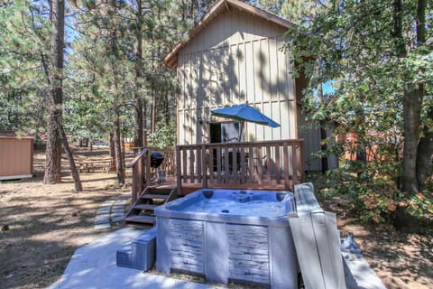 Property building, Patio, Spring, Day