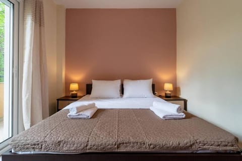 Cleri's Home Apartment in Nea Peramos