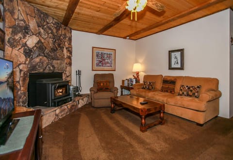 TV and multimedia, Living room, Seating area, flat iron