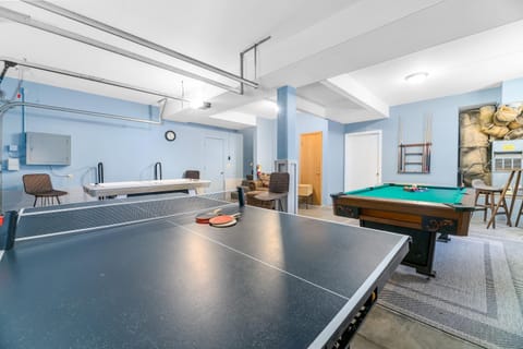 Billiard, Game Room, Table tennis