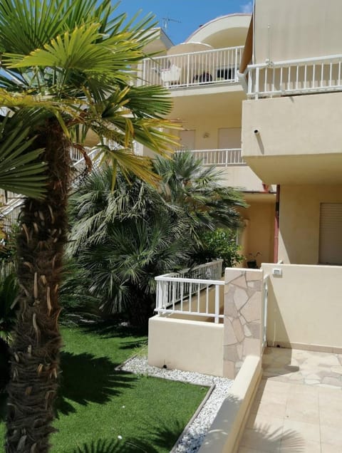 Property building, Garden view