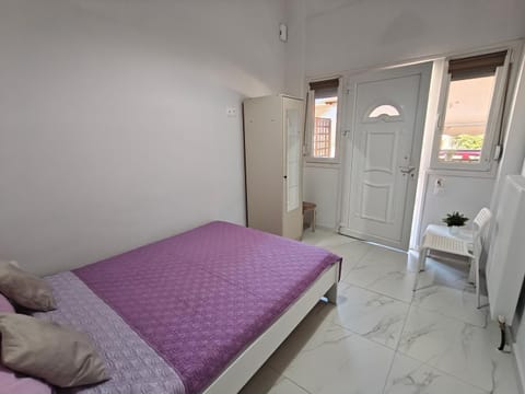 Bed, Bedroom, wardrobe