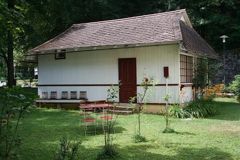 Property building, Garden