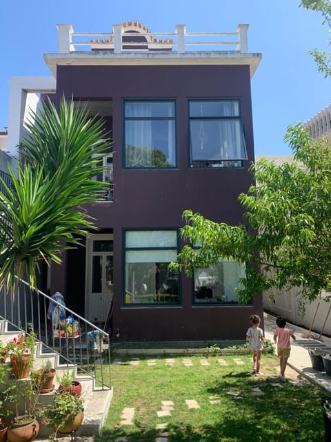 Property building, Patio, Day, Garden, Garden view