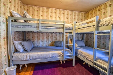Bed, Bedroom, bunk bed