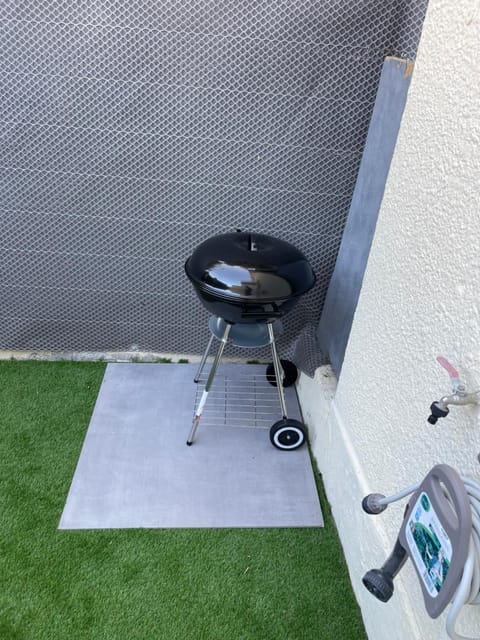 Petite maison climatisée Apartment in Créteil