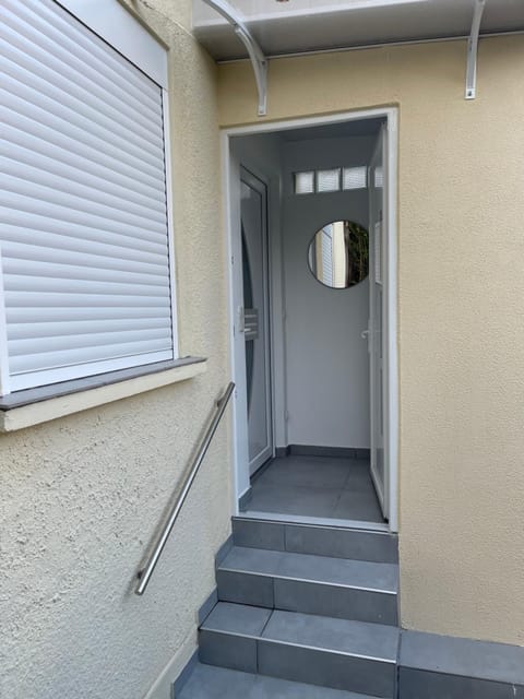 Petite maison climatisée Apartment in Créteil