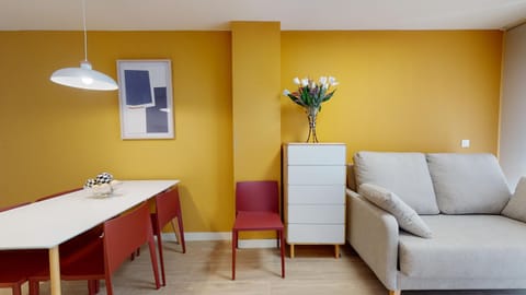 Living room, Dining area