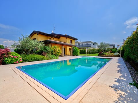 Property building, Pool view
