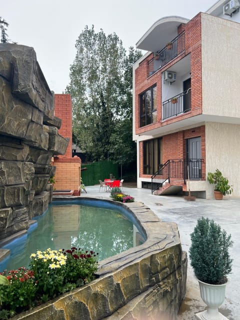 Property building, Day, Garden, Garden view