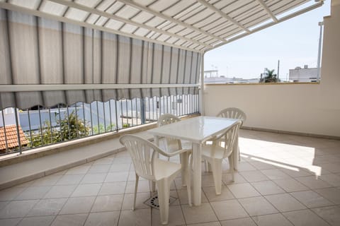 Property building, Patio, Day, View (from property/room), Balcony/Terrace, Dining area