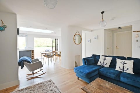 The Old Cottage Bakery Apartment in Lyme Regis