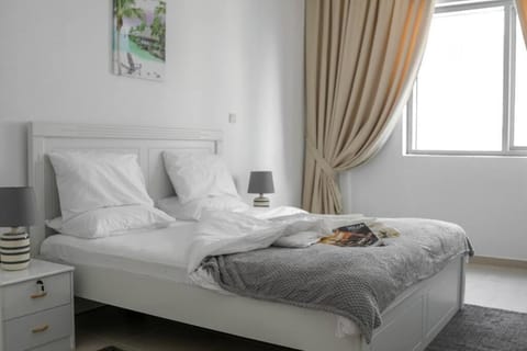 BEST APARTMENT 2 Bedroom Beach Front (City View) Apartment in Abu Dhabi