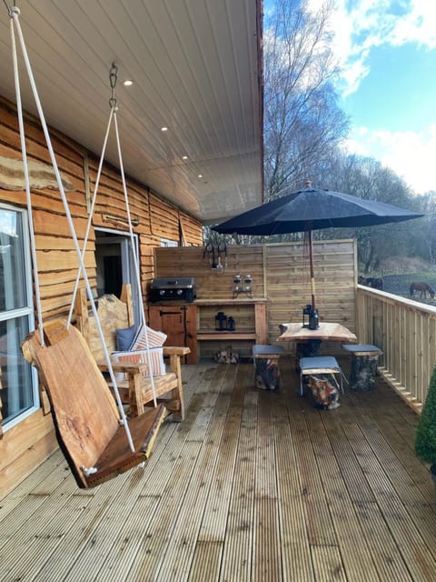 BBQ facilities, View (from property/room), Balcony/Terrace