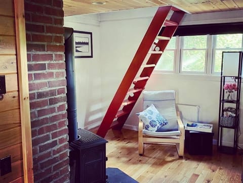 Tiny home within walking distance of Acadia NP House in Seal Cove