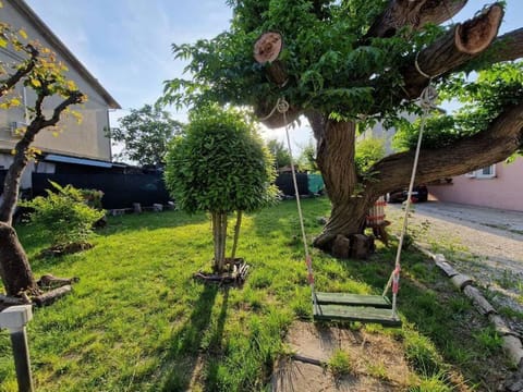 Garden, Garden view