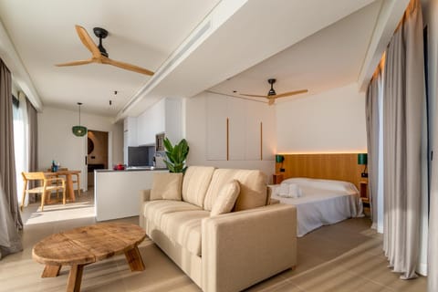 Bed, Living room, Photo of the whole room, Bedroom