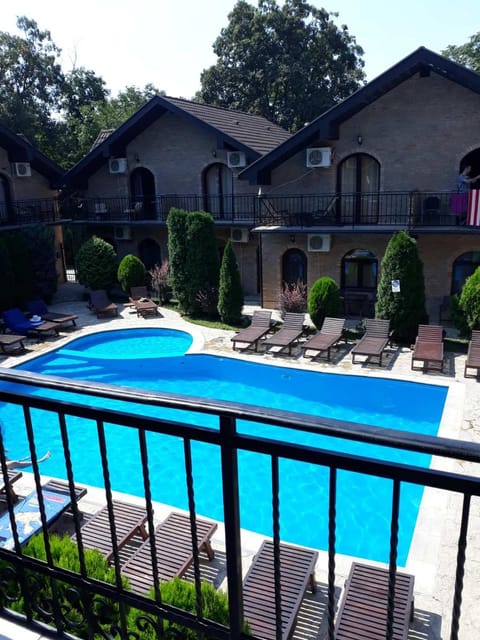 Pool view, Swimming pool