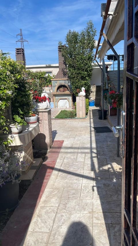 Garden View Apartment in Vlorë