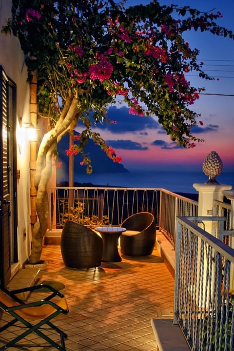 Natural landscape, View (from property/room), Balcony/Terrace, Sea view