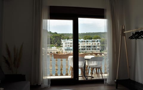 Jungle & Sea Boxavia Apartment in Zadar County