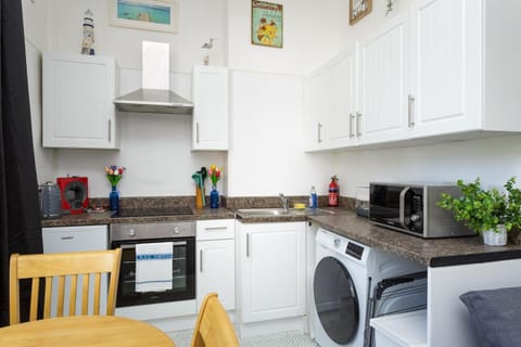 Air Maison - Dockyard Dreams - Close To Gunwharf! Apartment in Portsmouth