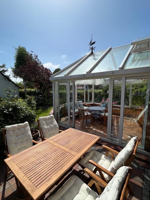 Day, Garden, View (from property/room), Balcony/Terrace, Seating area, Dining area, Garden view