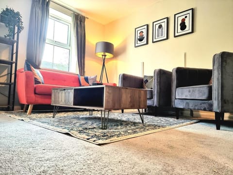 Living room, Seating area