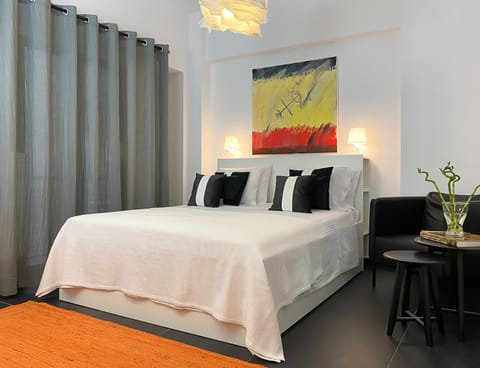 Property building, Bed, Photo of the whole room, Bedroom