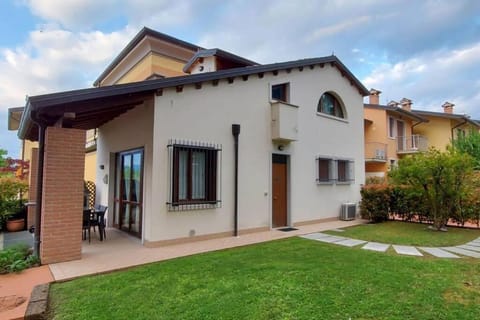 3 Bedroom Villa, Lake Garda House in Lazise