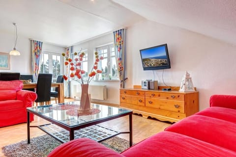 Strandnähe! Große schöne 3 Zimmer Ferienwohnung - 100 qm - für 6 Personen!! Apartment in Heringsdorf