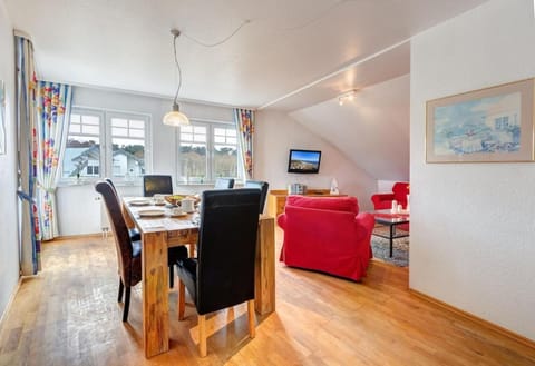 Strandnähe! Große schöne 3 Zimmer Ferienwohnung - 100 qm - für 6 Personen!! Apartment in Heringsdorf