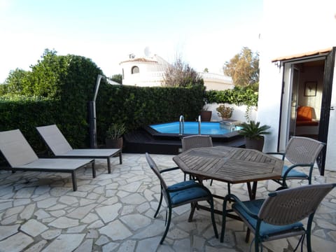 Patio, Garden, Garden view, Swimming pool