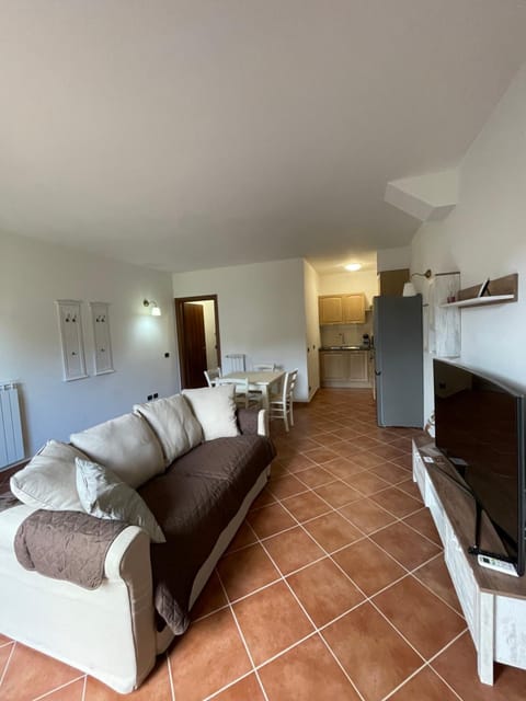 Communal lounge/ TV room, TV and multimedia, Kitchen or kitchenette, Living room, Seating area, Dining area, minibar