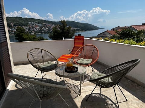 Balcony/Terrace, Balcony/Terrace