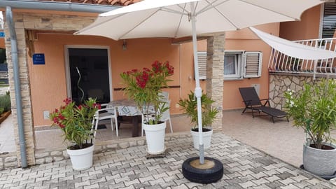 Balcony/Terrace, Garden view, sunbed