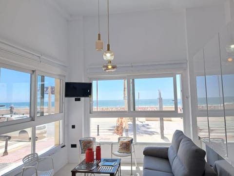 Living room, Sea view
