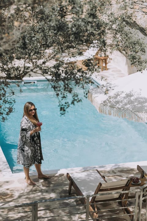 Natural landscape, Guests, Swimming pool