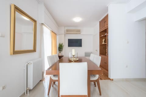 Athens Del Sol Suite Apartment in Athens